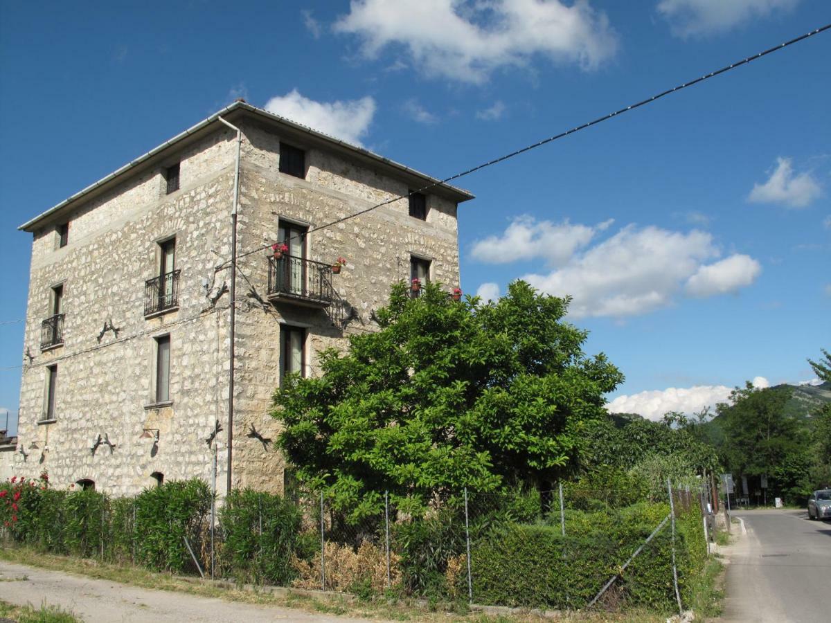 Casa Sarlo Aparthotel Petina Exterior foto