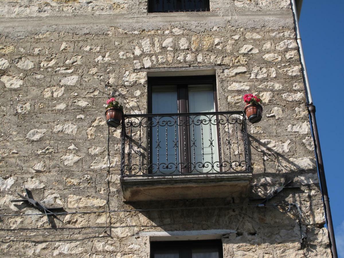 Casa Sarlo Aparthotel Petina Exterior foto