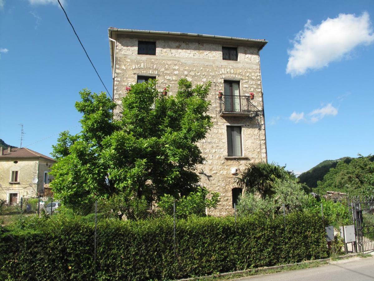 Casa Sarlo Aparthotel Petina Exterior foto